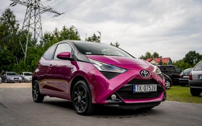 Toyota Aygo cena 47000 przebieg: 17619, rok produkcji 2018 z Kielce małe 497